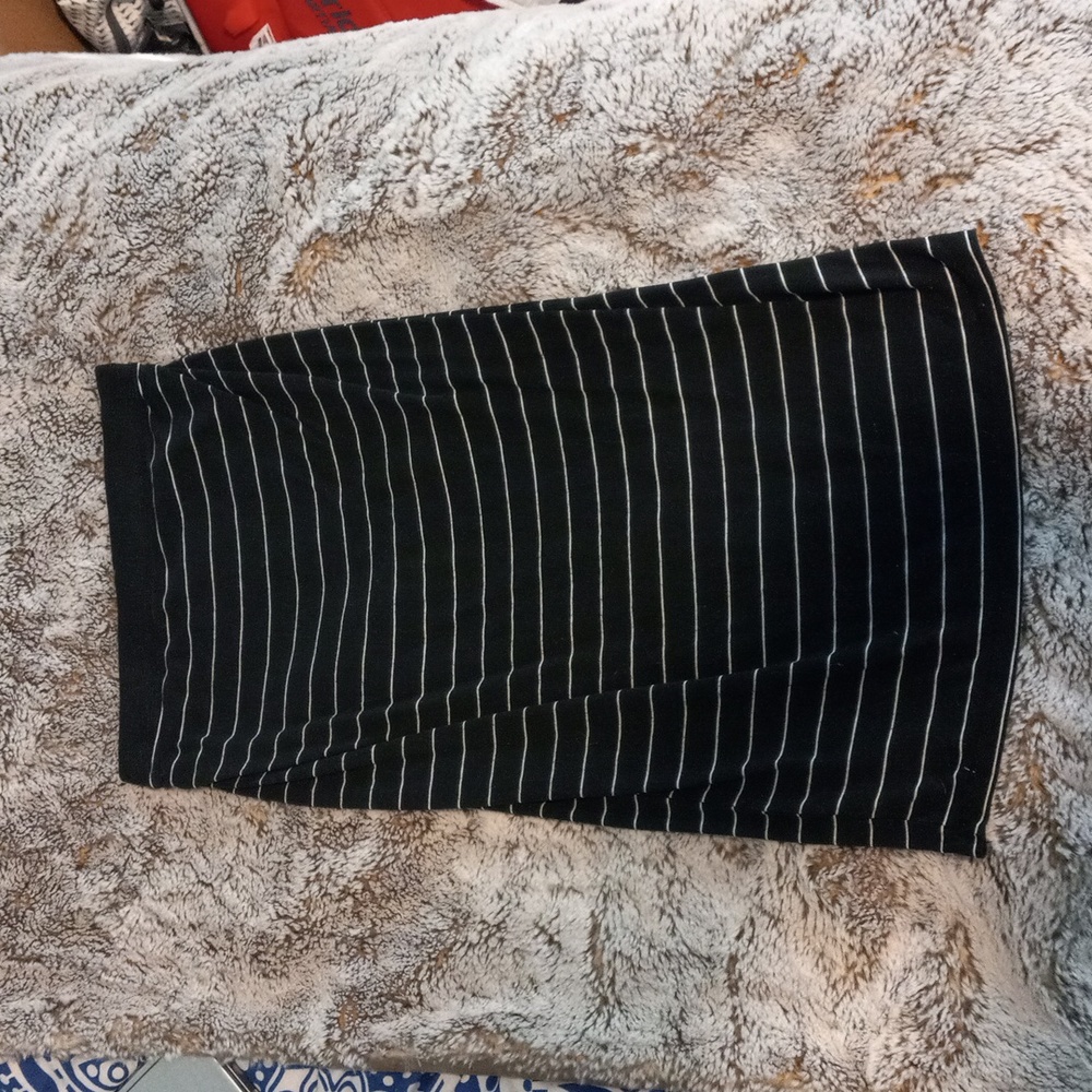 Stripes knee length pencil skirt